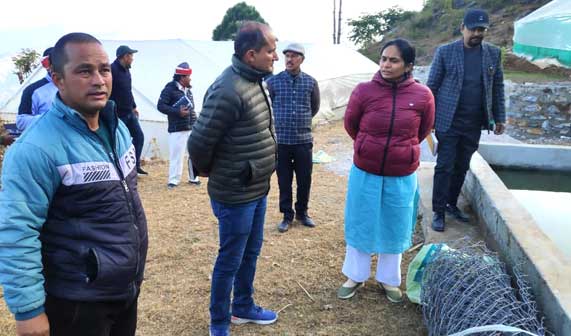 District Magistrate Pithoragarh Reena Joshi reached village Bhatedi of development block Moonakot