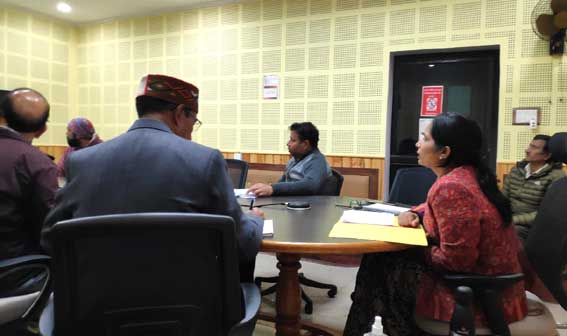 District Magistrate Reena Joshi observed DPR of parking prepared by Rural Works Department, Pithoragarh and Didihat