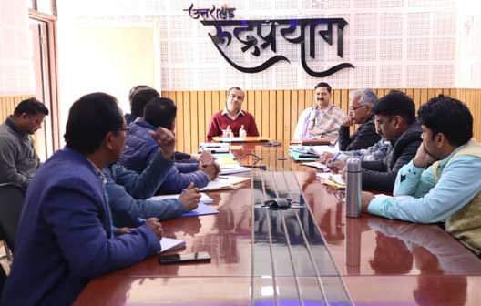 Chairman Shri Badrinath-Kedarnath Temple Committee Ajendra Ajay held a meeting