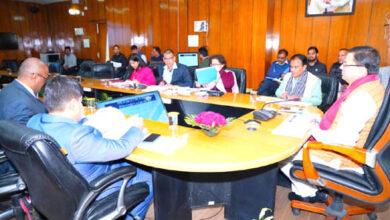 Necessary guidelines given to officers during the meeting of Uttarakhand State Cooperative Banks