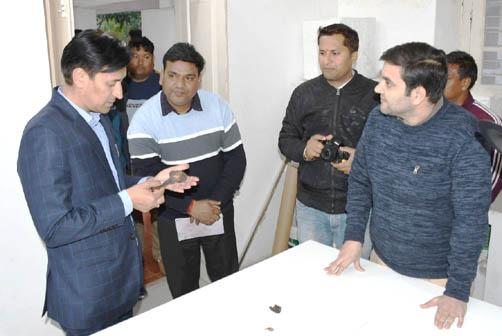 Divisional Commissioner Deepak Rawat inspected Ranibagh-based Himalayan Society for Heritage Art Conservation (HIMSA)