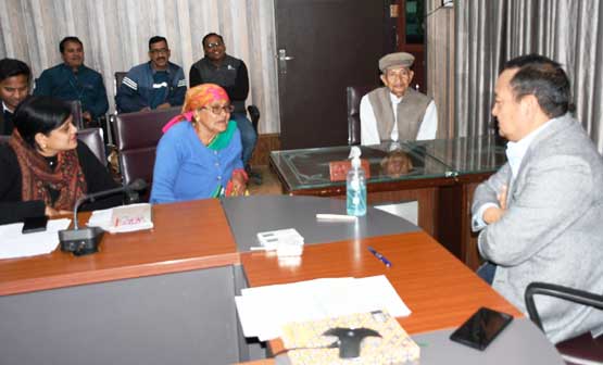 District Magistrate Dhiraj Singh Garbyal listened to the problems of the people by holding public court