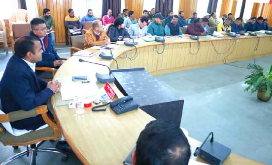 District Magistrate Mayur Dixit reviewed the progress of works of district plan, state sector, centrally funded and externally aided schemes