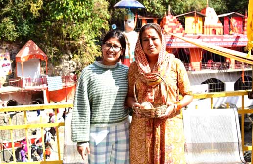 Cabinet minister Rekha Arya reached Tapkeshwar temple for Jalabhishek