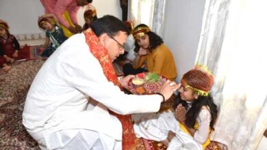 Chief Minister Dhami worshiped Goddess Swaroopa girls on the ninth day of Chaitra Navratri and on the auspicious occasion of Ram Navami