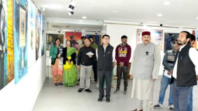 Culture Minister Maharaj did surprise inspection of Uttara Contemporary Art Gallery