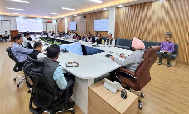 Chief Secretary Dr. S.S. Sandhu said that city parks should be developed on the lines of Central Plaza and Unity Mall in cities across the state.