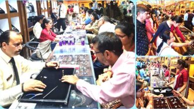 On Akshaya Tritiya, customers shopped enthusiastically at Kamal Jewelers showroom