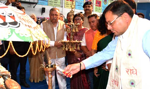 Chief Minister Dhami inaugurated the program organized at Little Scholars School by lighting the lamp