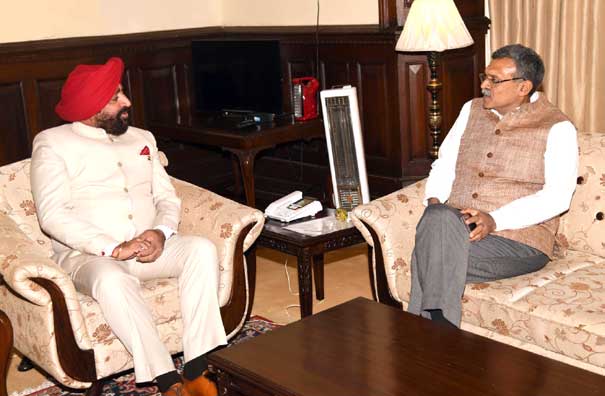 Courtesy meeting of Chief Justice of Uttarakhand High Court Justice Vipin Sanghi with Governor Lt. General (Retd) Gurmeet Singh