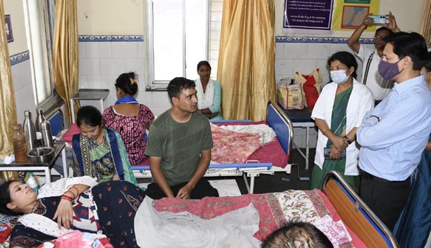 Commissioner Deepak Rawat, during the inspection of Women's Hospital, Haldwani