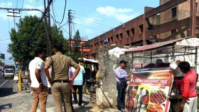 Action taken to remove encroachment at places like Prince Chowk via Racecars-Rispana bridge, Darshanigate to Kamla Palace via Lalpul etc. in Dehradun district