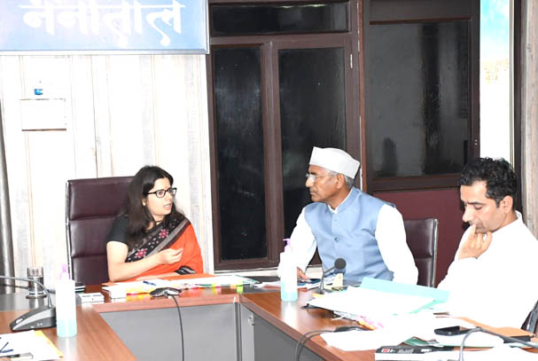 District Magistrate Nainital Vandana held a review meeting of the development works being done in Lalkuan assembly constituency