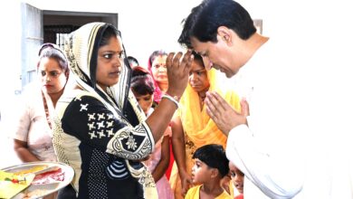 Kumaon commissioner celebrated the festival of Rakshabandhan with women prisoners