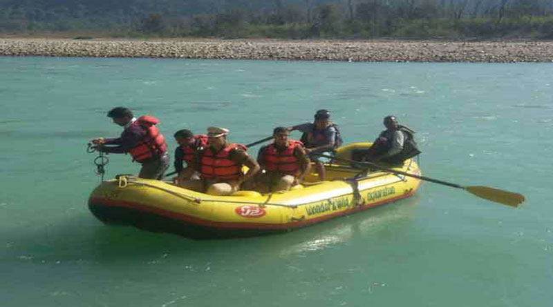 खेलते समय भागीरथी नदी में बहे दो बच्चे, लापता