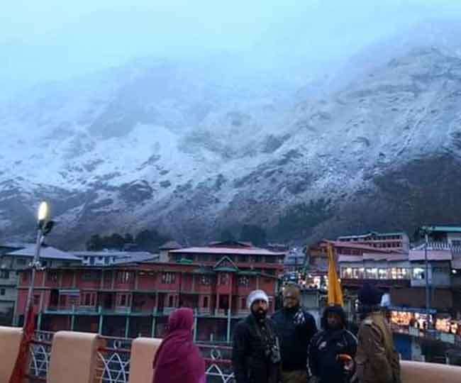 उत्तराखंड की ऊंची चोटियों में हिमपात, मैदानों में खिल रही धूप