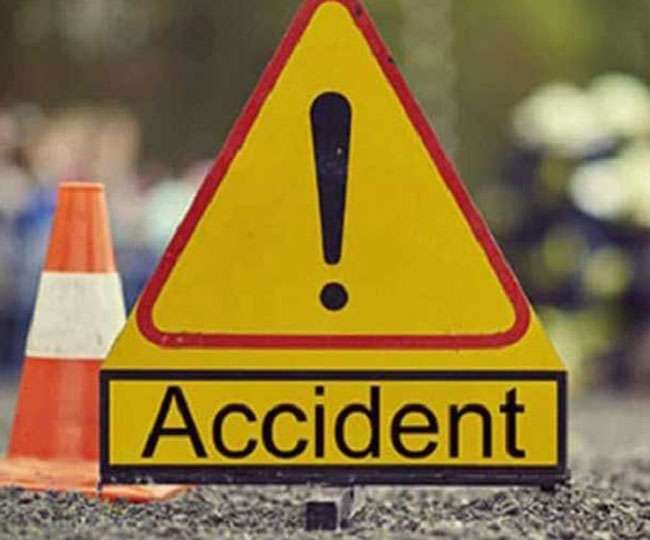 काशीपुर में सड़क हादसे में सगे दो भाइयों सहित तीन लोगों की मौत काशीपुर में सड़क हादसे में सगे दो भाइयों सहित तीन लोगों की मौत