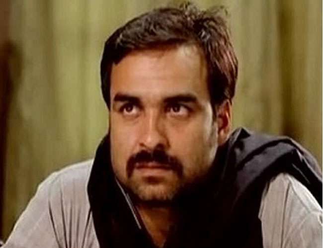 जींस पहनते हैं, मगर अंग्रेजी नहीं जानते, जानें पंकज ने हिंदी का मजाक उड़ाने वालों को कैसे कही दो टूक बात