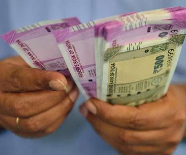 आंगनबाड़ी कार्यकर्ताओं और शिक्षकों की बल्ले-बल्ले, मानदेय और वेतन की गई बढ़ोतरी