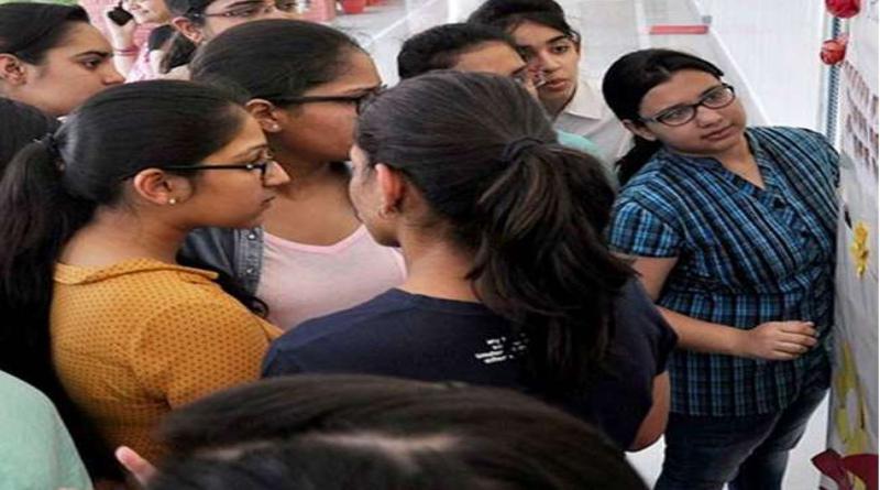 CBSE 12th Results 2019 LIVE: सीबीएसई 12वीं कक्षा का रिजल्ट घोषित, यहां देखें cbseresults.nic.in, cbse.nic.in CBSE 12th Results 2019 LIVE: सीबीएसई 12वीं कक्षा का रिजल्ट घोषित, यहां देखें cbseresults.nic.in, cbse.nic.in