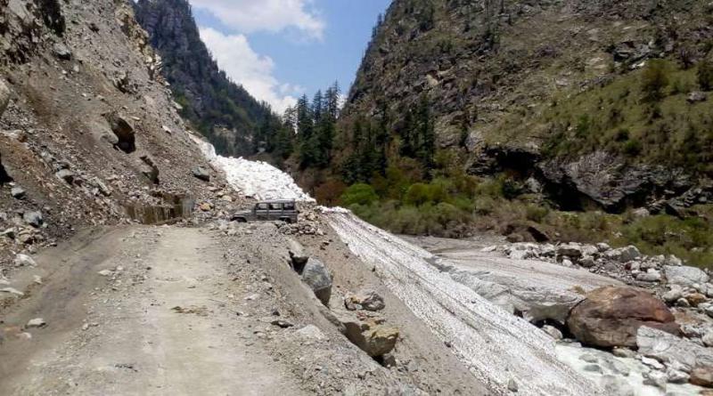 पहाड़ के इस जिले में खिसका ग्‍लेशियर, 14 गांवों के ग्रामीणों का रास्‍ता हो गया पूरी तरह बंद