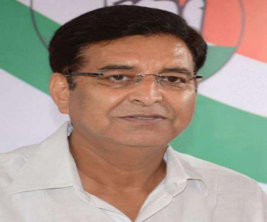 कांग्रेस कार्यकर्ता कोरोनाकाल में जान हथेली पर रखकर कर रहे जनता की सेवा : प्रीतम सिंह