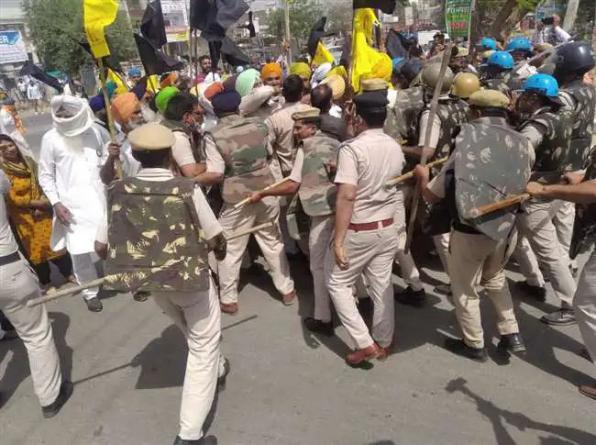 पंजाब में राष्ट्रीय स्वयं सेवक संघ के रक्तदान शिविर में घुसे किसान,  मौके पर भारी पुलिस बल तैनात किया गया, माहौल तनावपूर्ण