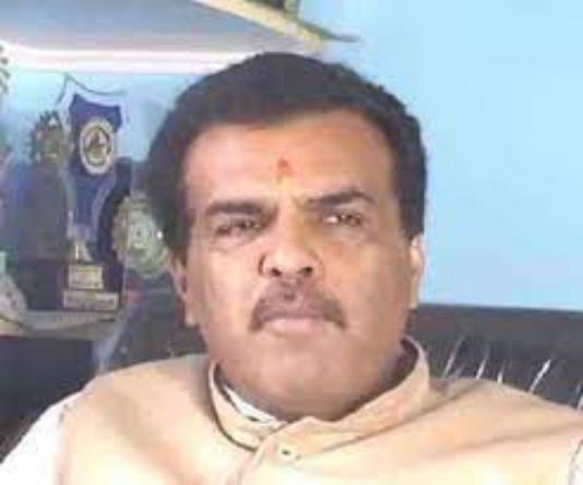 रॉयल सिटी में व्यक्ति की गोली मारकर हत्या, पड़ोसी और उसके साथी पर कत्ल का शक रॉयल सिटी में व्यक्ति की गोली मारकर हत्या, पड़ोसी और उसके साथी पर कत्ल का शक