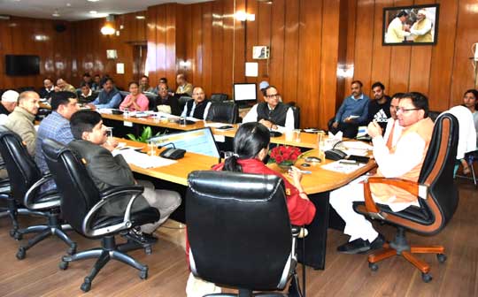 Chief Minister Dhami gave instructions to the officers during the review of the School Education Department, "2300 posts of guest teachers should be filled soon"