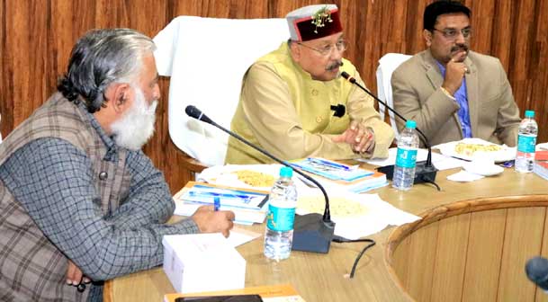 Hundreds of Panchayat representatives from Jammu and Kashmir met Panchayat Minister Maharaj