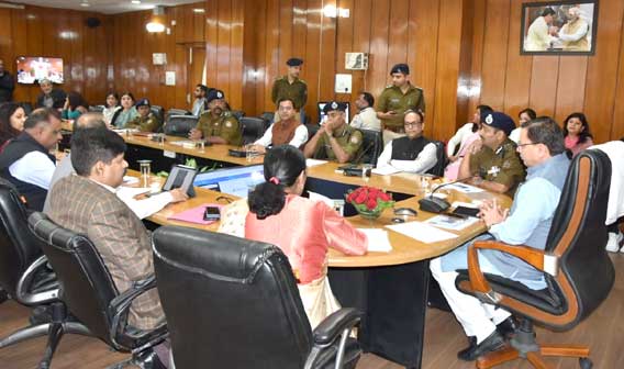 Chief Minister Dhami launched the self-registration facility for women working in government and non-government offices/institutions under Uttarakhand Police App.