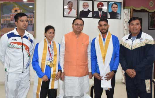 Chief Minister Dhami announced to give two lakh rupees each from CM fund to athlete Mansi Negi and Suraj Panwar.