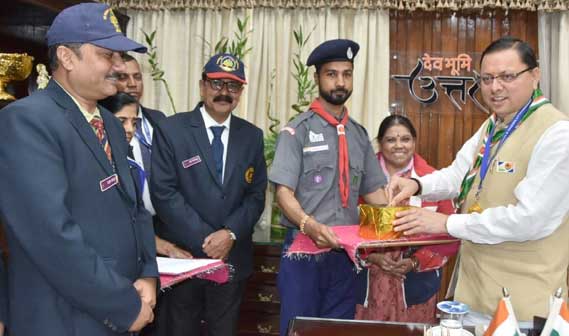 Representative team of Bharat Scouts and Guides met Chief Minister Dhami