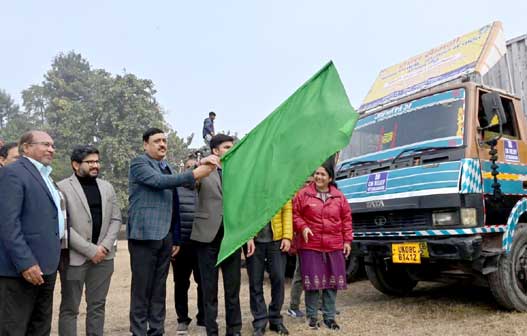 District Magistrate Vinay Shankar Pandey flagged off the first batch of relief material for Joshimath through five trucks