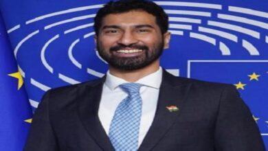 बीबीसी डॉक्यूमेंट्री की निंदा करने के बाद एके एंटनी के बेटे ने छोड़ी कांग्रेस,