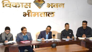 Officer on Special Duty Lalit Mohan Arya held a review meeting with various departments in Bhimtal