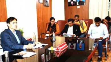 Commissioner Deepak Rawat took a review meeting of the works to be done under Jaljeevan Mission in Kumaon Division