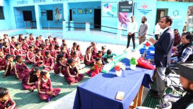 District Magistrate Mayur Dixit inaugurated the Dettol Hygienic Program