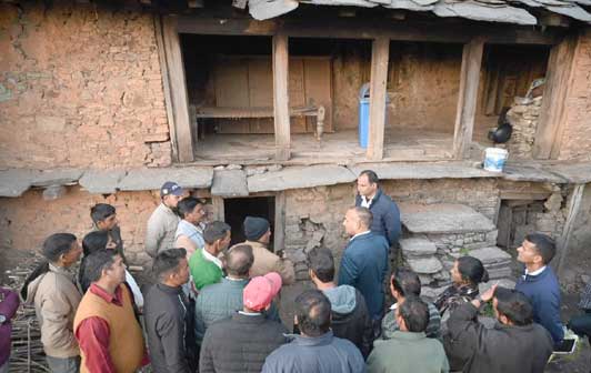 District Magistrate Tehri Garhwal Dr. Saurabh Gaharwar did the terrestrial inspection of Gram Panchayat Soni and Bhainsark