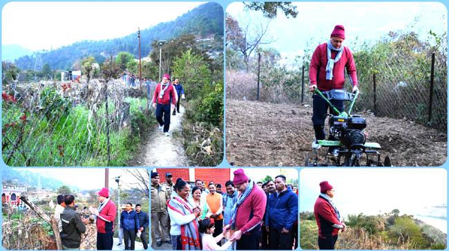 Chief Minister Pushkar Singh Dhami went on an early morning tour of village Tiwar, Tehri