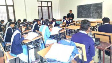 District Magistrate Mayur Dixit gave instructions to the district level officers to guide the students