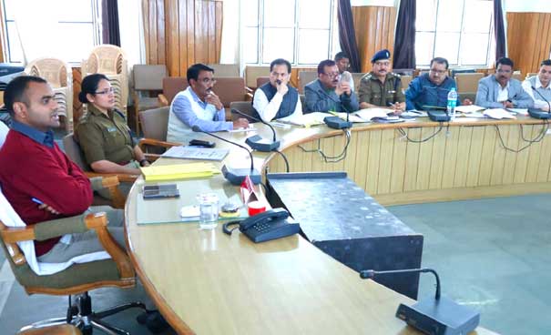 District Magistrate Rudraprayag Mayur Dixit gave strict instructions to officers against encroachment