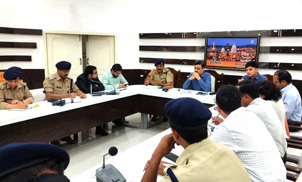 District Magistrate and SSP Haridwar held detailed discussions with administrative and police officers regarding law and order