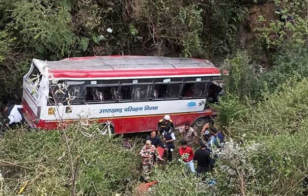 Uttarakhand Transport Corporation bus accident near ITBP gate on Mussoorie road