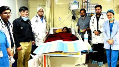 श्री महंत इन्दिरेश अस्पताल में मरीज को लगा दुनिया का सबसे छोटा मात्र 2 ग्राम वजन का लीडलैस पेसमेकर