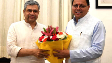 Chief Minister Dhami paid a courtesy call on Union Railway Minister Ashwini Vaishnav in New Delhi