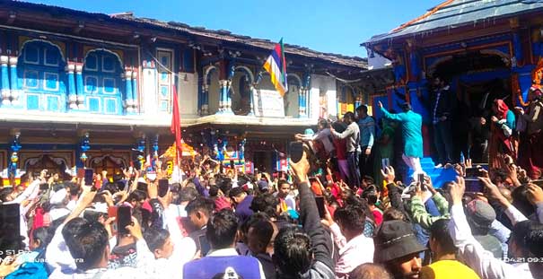 Utsav Doli of Baba Kedarnath left for Kedarnath Dham from Ukhimath