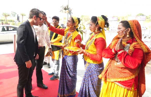 Members of the delegation of member countries and invited countries, who came to participate in the G-20 conference, left from Jollygrant Airport.