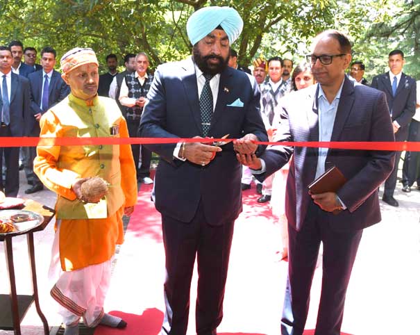 Governor Lt. Gen. (Retd.) Gurmeet Singh inaugurated the revitalization works of Raj Bhavan Nainital Secretariat