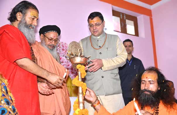 Chief Minister Dhami inaugurated the annual festival of Hari Seva Ashram, Dussehra Festival and Shrimad Bhagwat Katha Gyan Yagya in Haridwar.